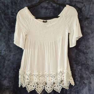 rue21 White Blouse Size M